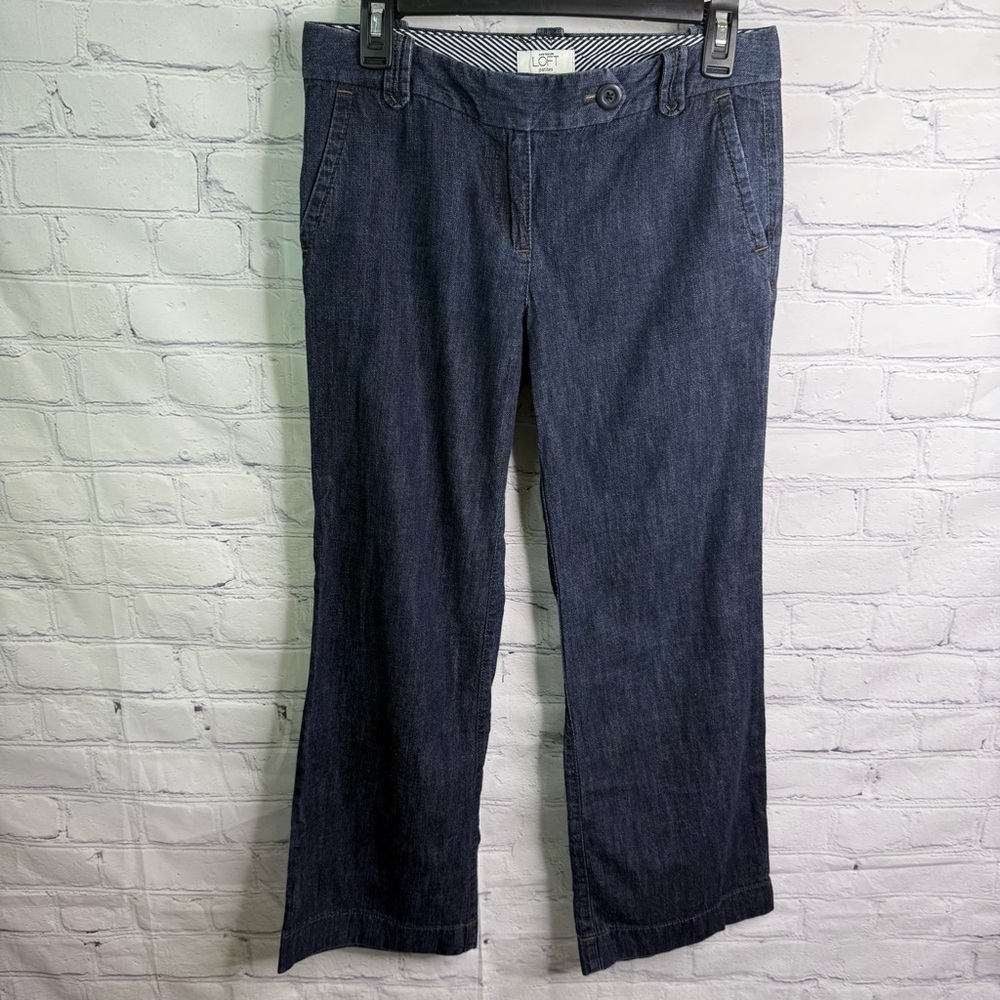 LOFT Ann Taylor Blue Chambray Style Jeans 4 Petite